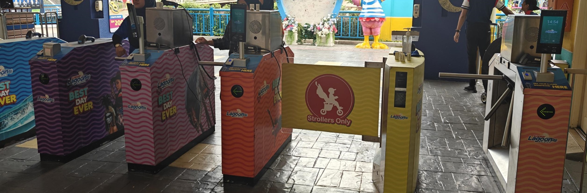 Entrance Control Case